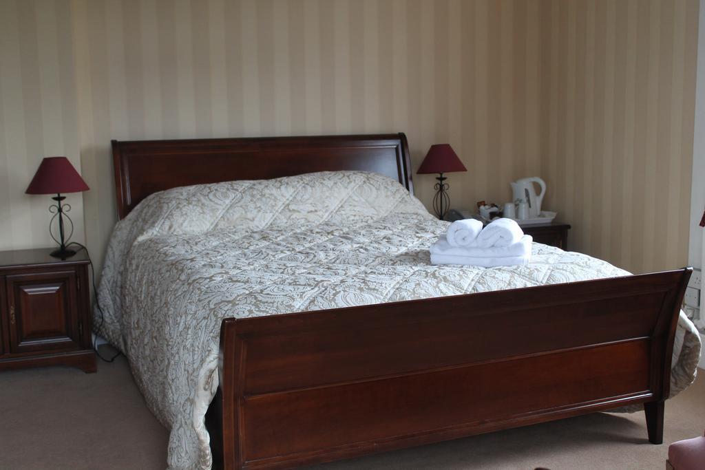 Riversdale Farm B&B Ballinamore Room photo